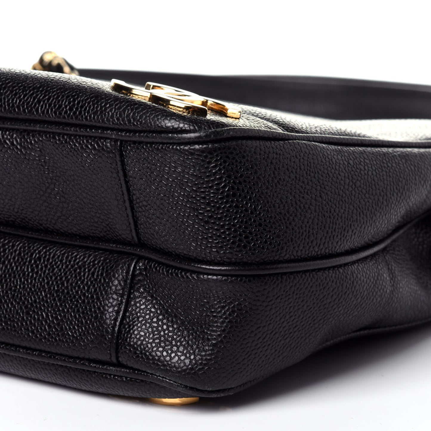 Caviar CC Shoulder Bag Black