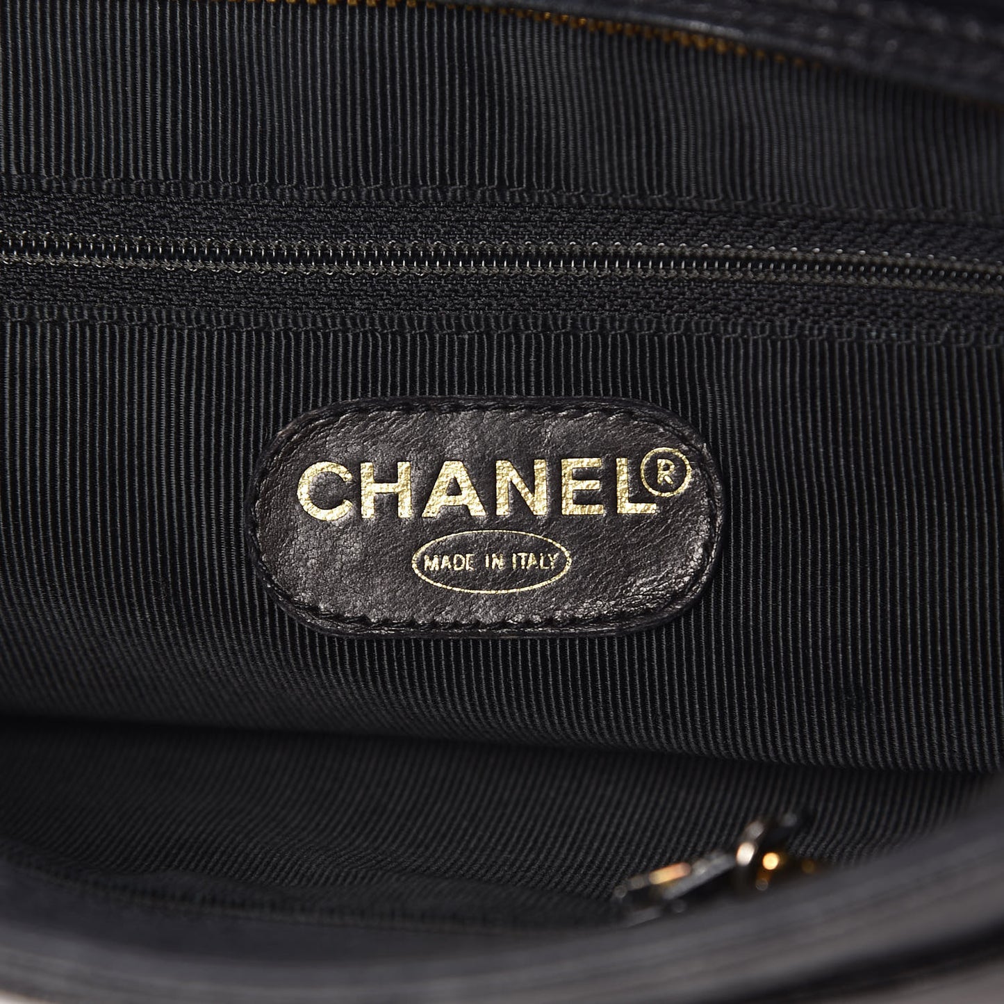 Caviar CC Shoulder Bag Black