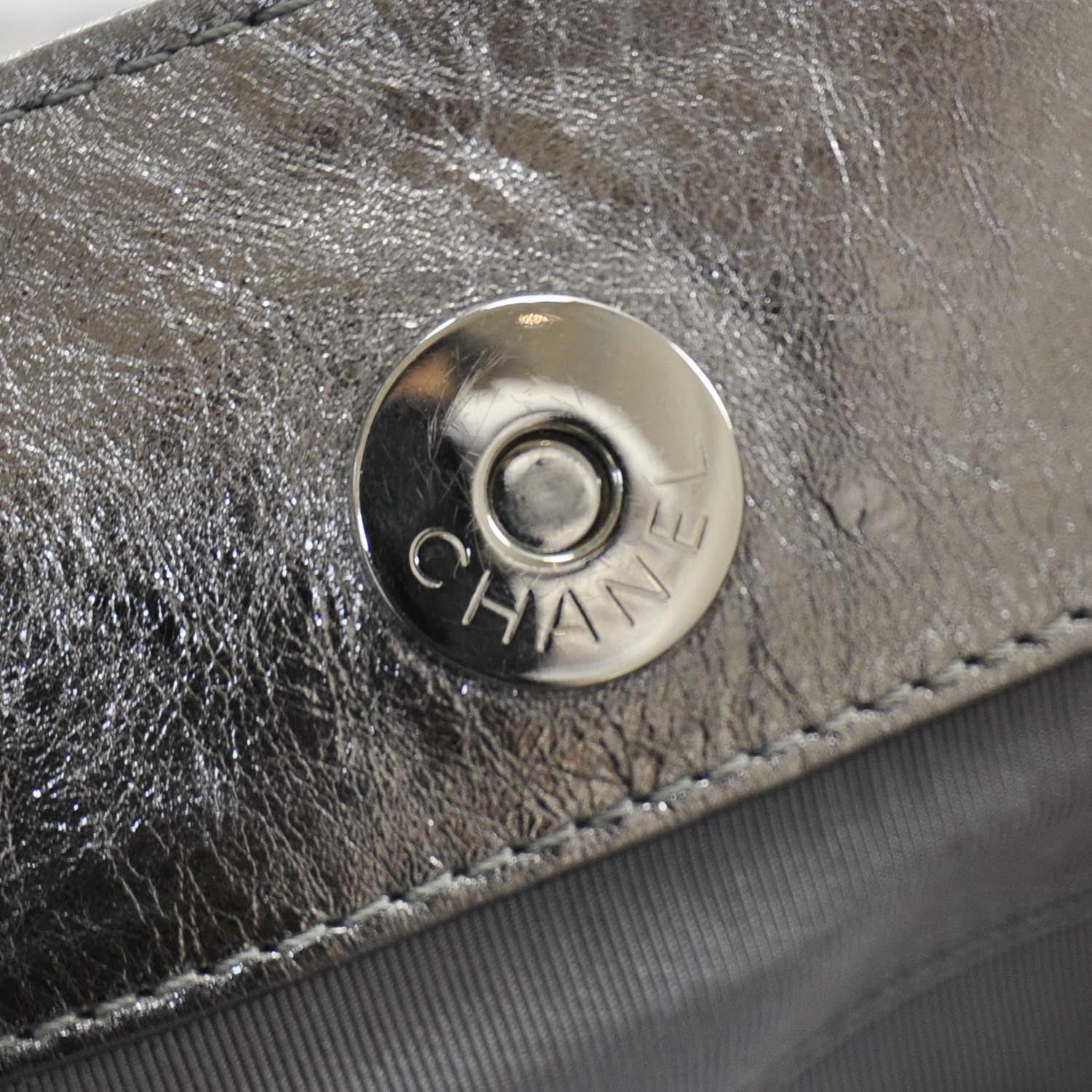 Chanel Leather XL Modern Chain Tote Metallic 10 of 11