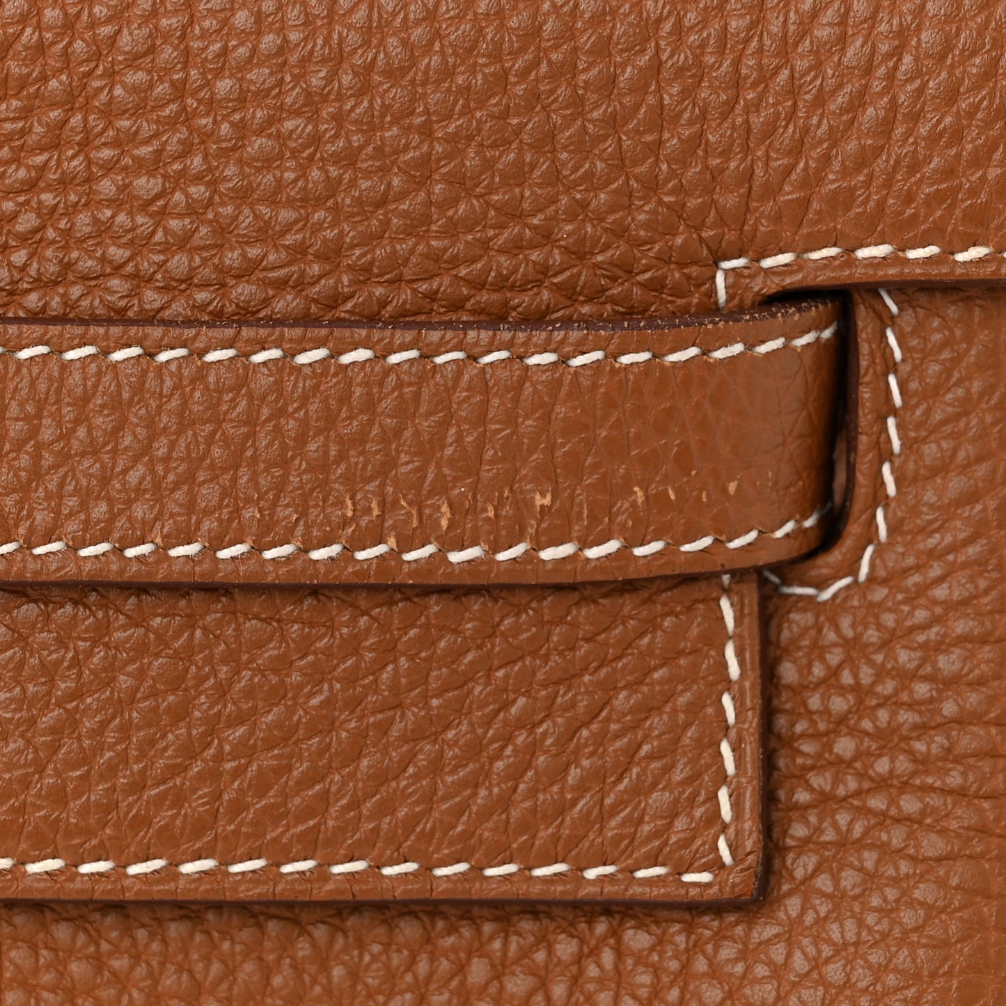 Togo Kelly Retourne 28 Gold