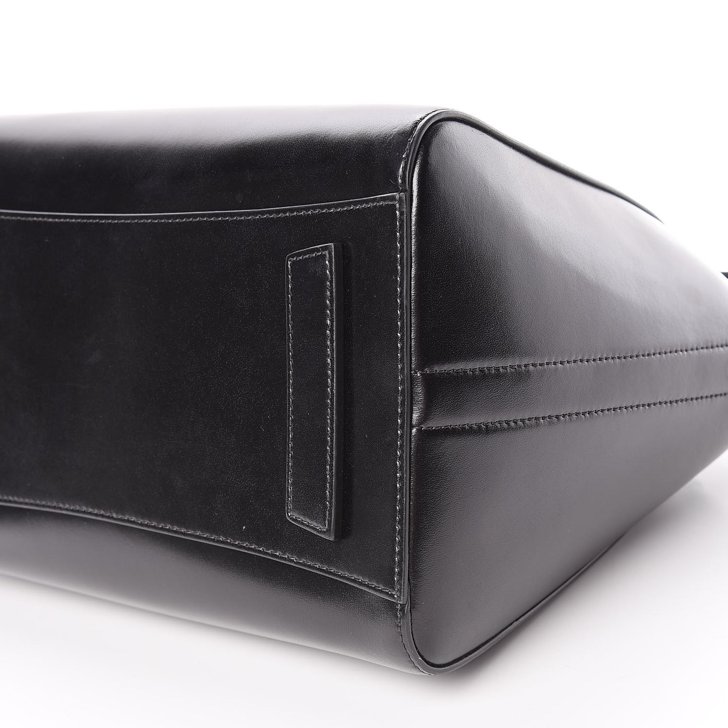 Shiny Lord Calfskin Medium Antigona Black