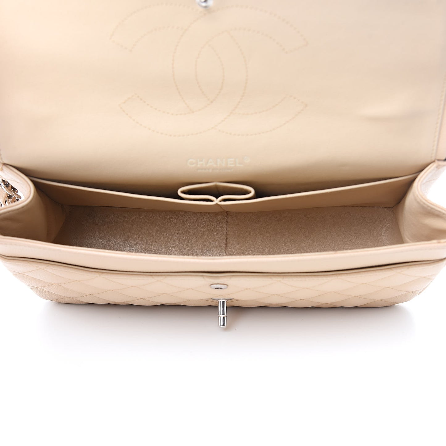 Caviar Quilted Jumbo Double Flap Beige Clair