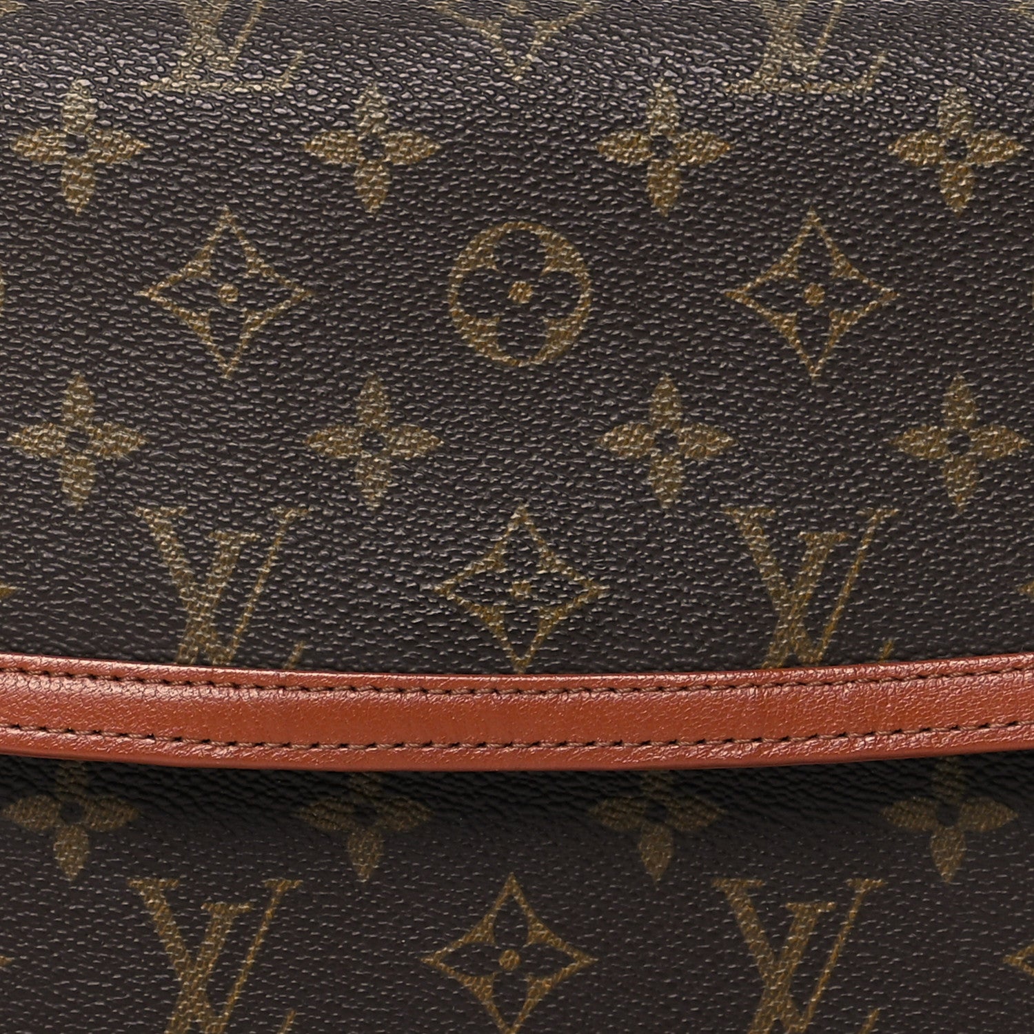 Louis Vuitton Monogram Pochette Dame 29 7 of 9