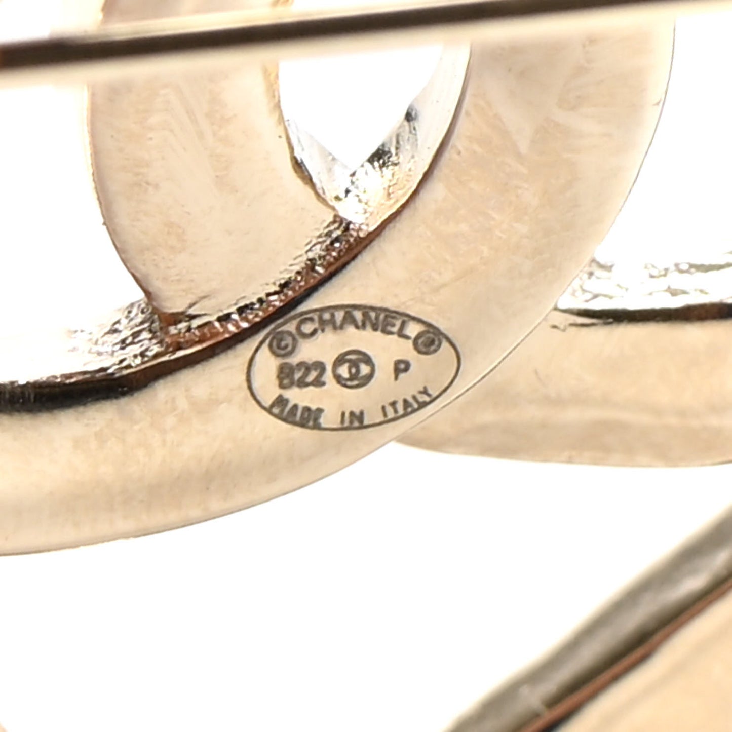 Metal CC Heart Coco In Love Brooch Gold