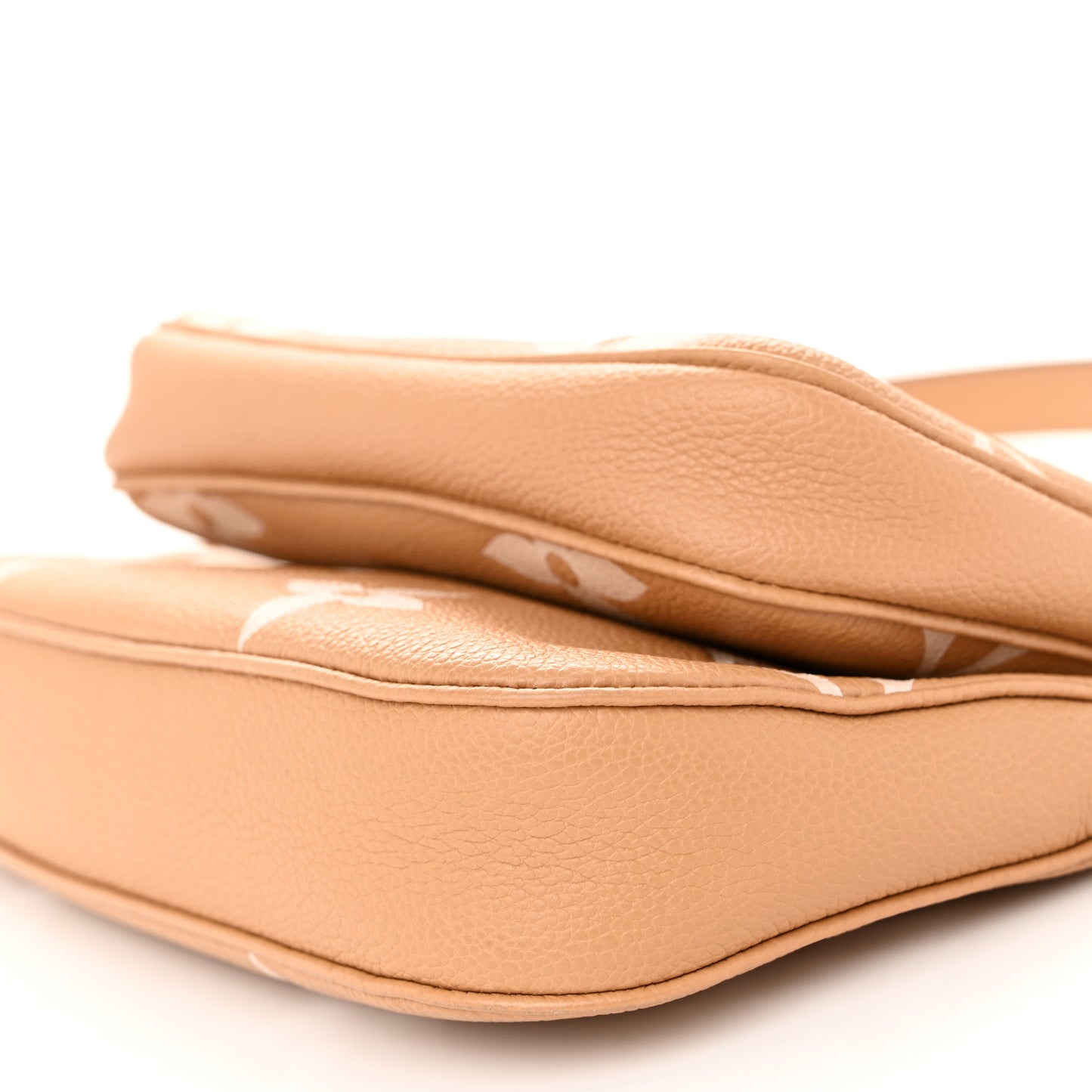 Empreinte Monogram Giant Multi Pochette Accessories Arizona Creme