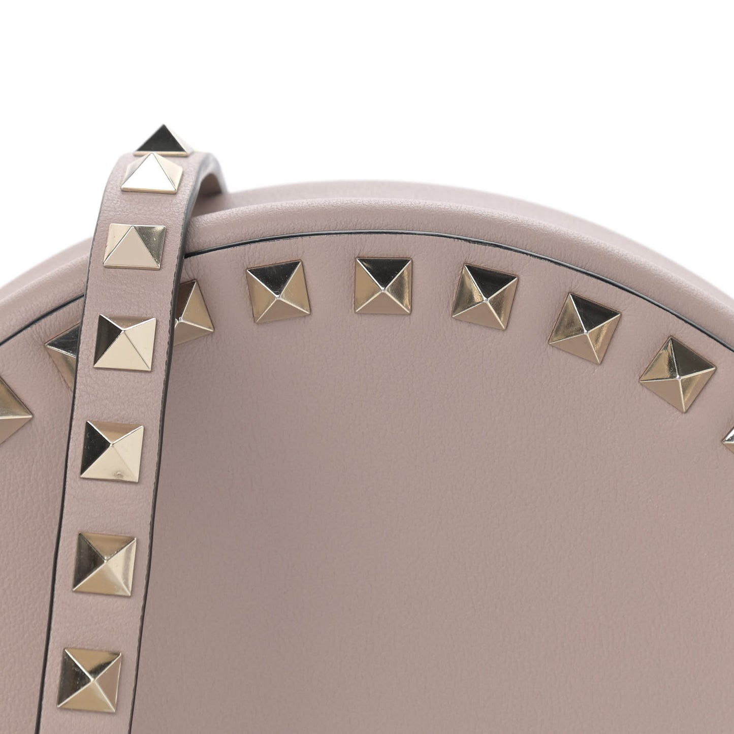 Calfskin Rockstud Round Crossbody Bag Poudre