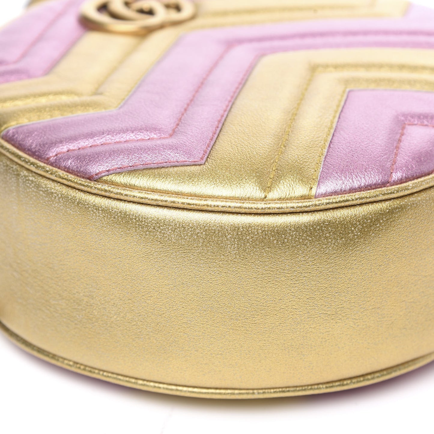 Metallic Nappa Matelasse Heart Mini GG Marmont Round Shoulder Bag Oro Vecchio Rosa