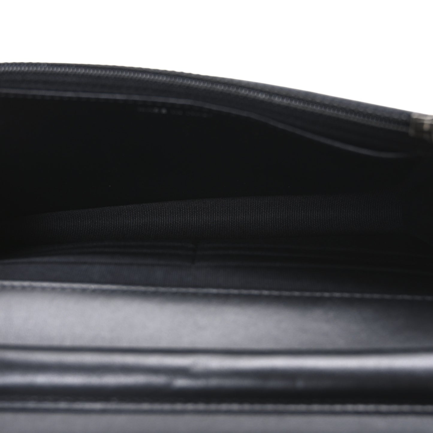 Caviar Quilted Boy Wallet On Chain WOC Black