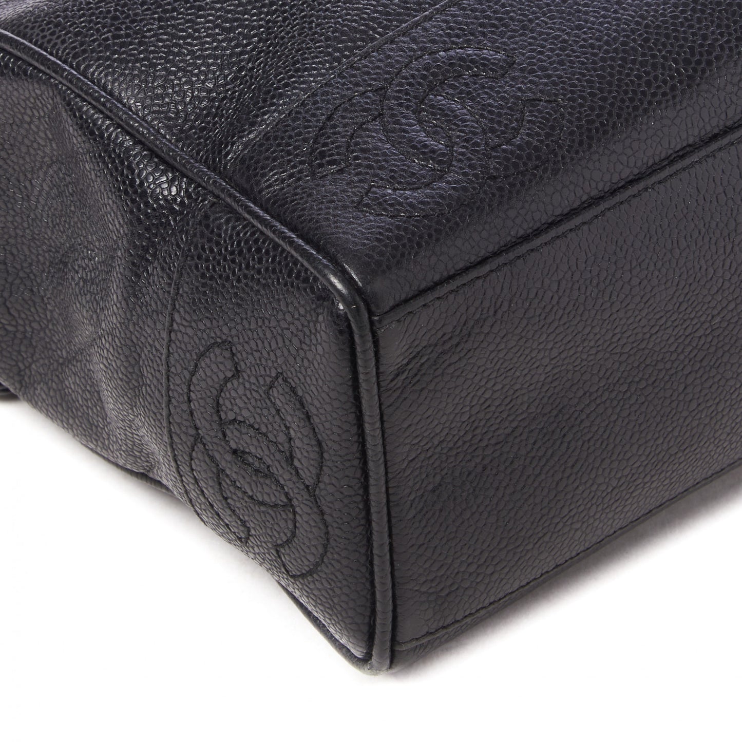 Caviar CC Shoulder Bag Black