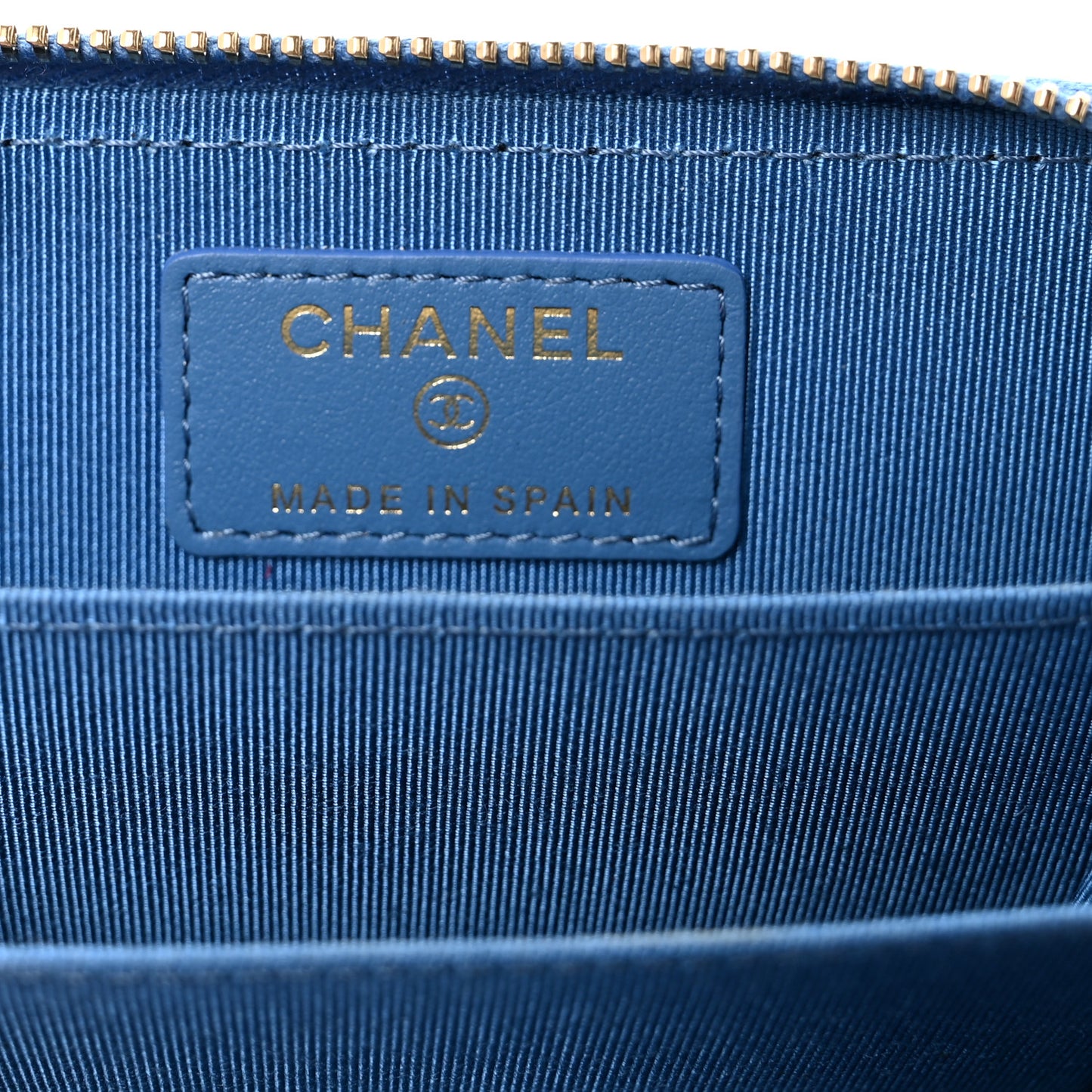 Caviar Quilted Zip Coin Purse Blue