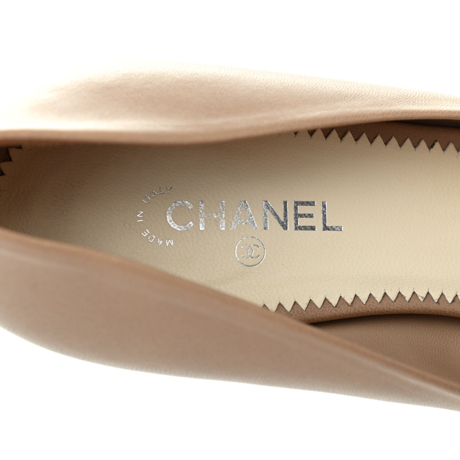 Chanel Lambskin Cap Toe Pearl Pumps 39 Beige Black 7 of 8