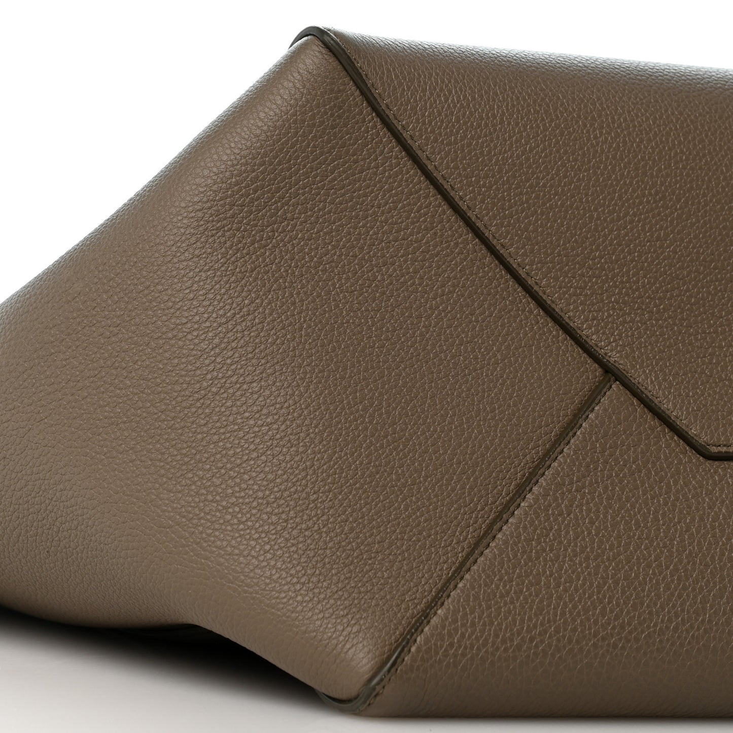 Soft Grained Calfskin Medium Belt Cabas Phantom Taupe
