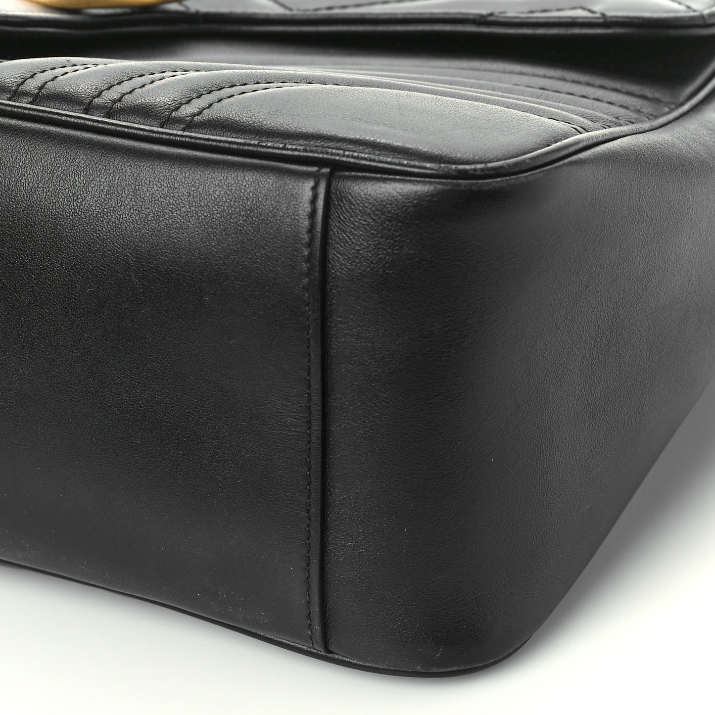 Calfskin Matelasse Medium GG Marmont Top Handle Shoulder Bag Black