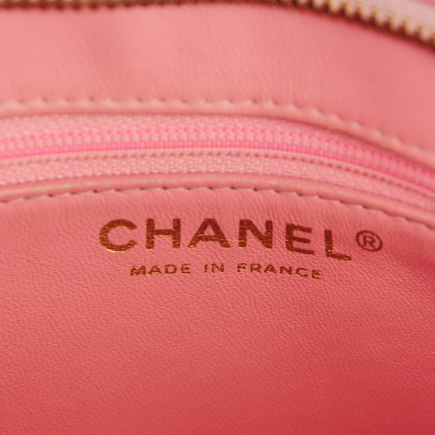 Caviar Quilted Medallion Tote Light Pink