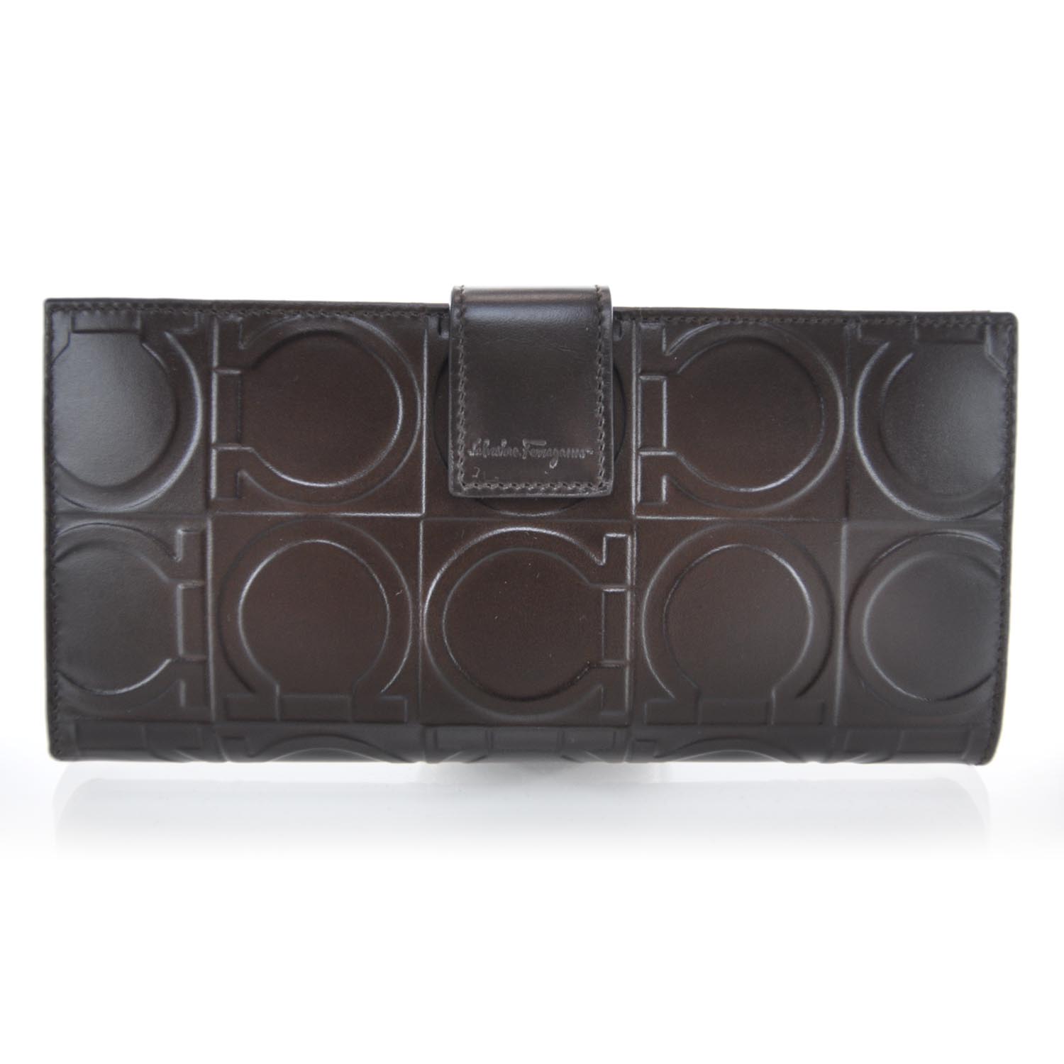 FASHIONPHILE SALVATOREFERRAGAMOGanciniEmbossedWalletBrown 1 of 9
