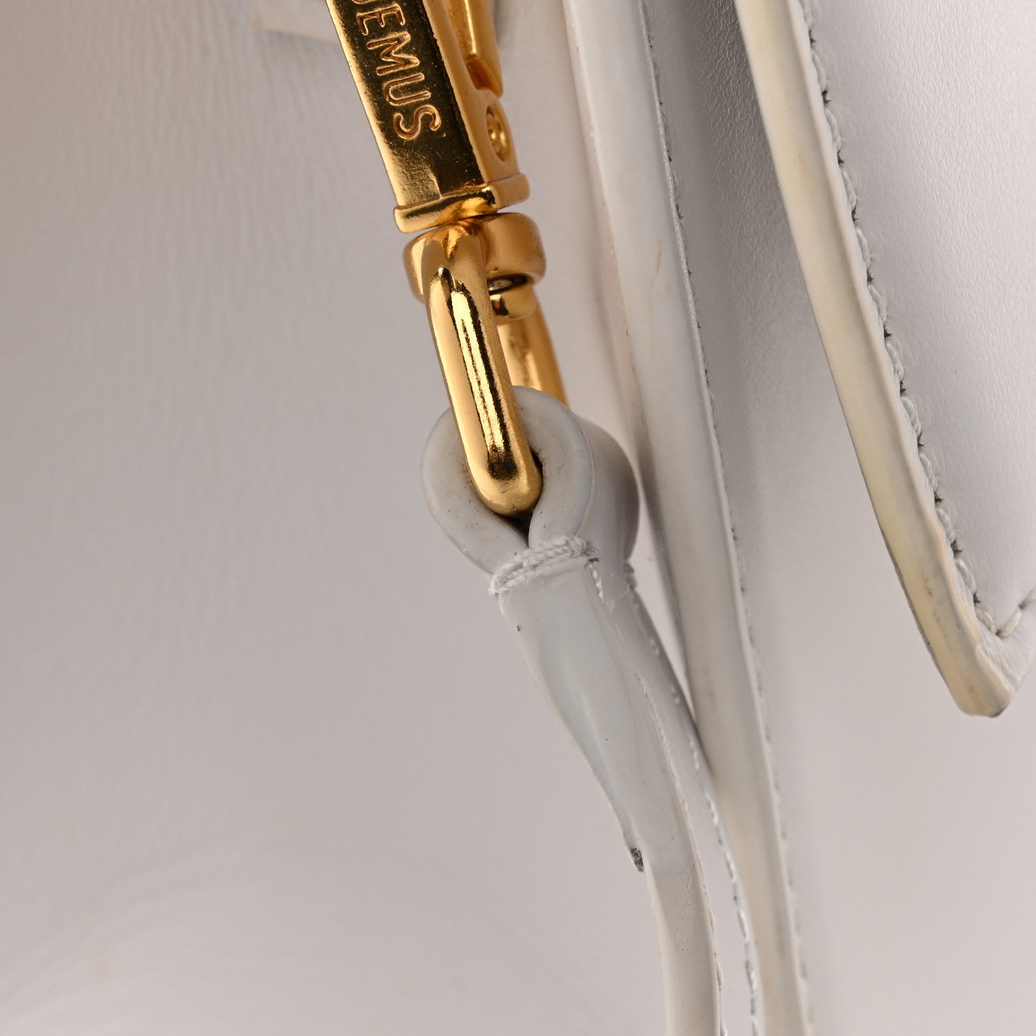 Jacquemus Smooth Calfskin Le Grand Chiquito White 12 of 15