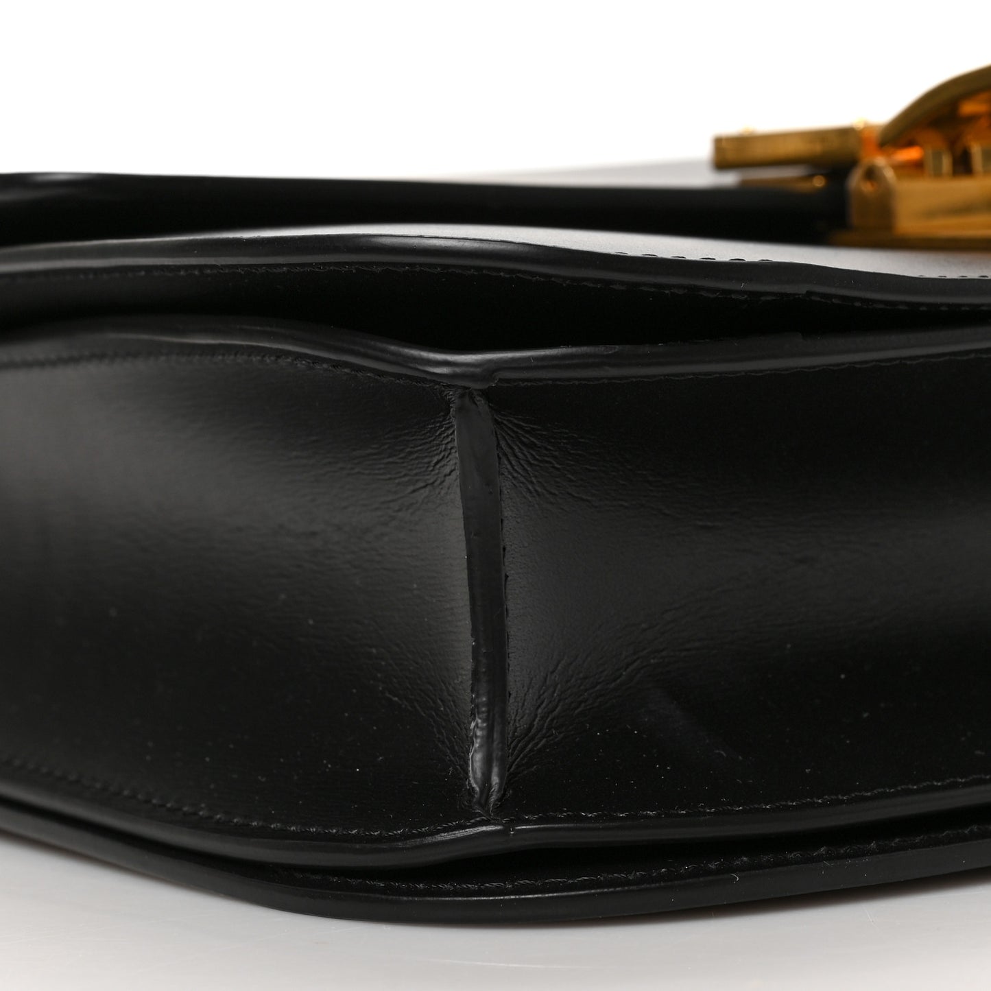 Box Calfskin Medium Classic Box Flap Bag Black