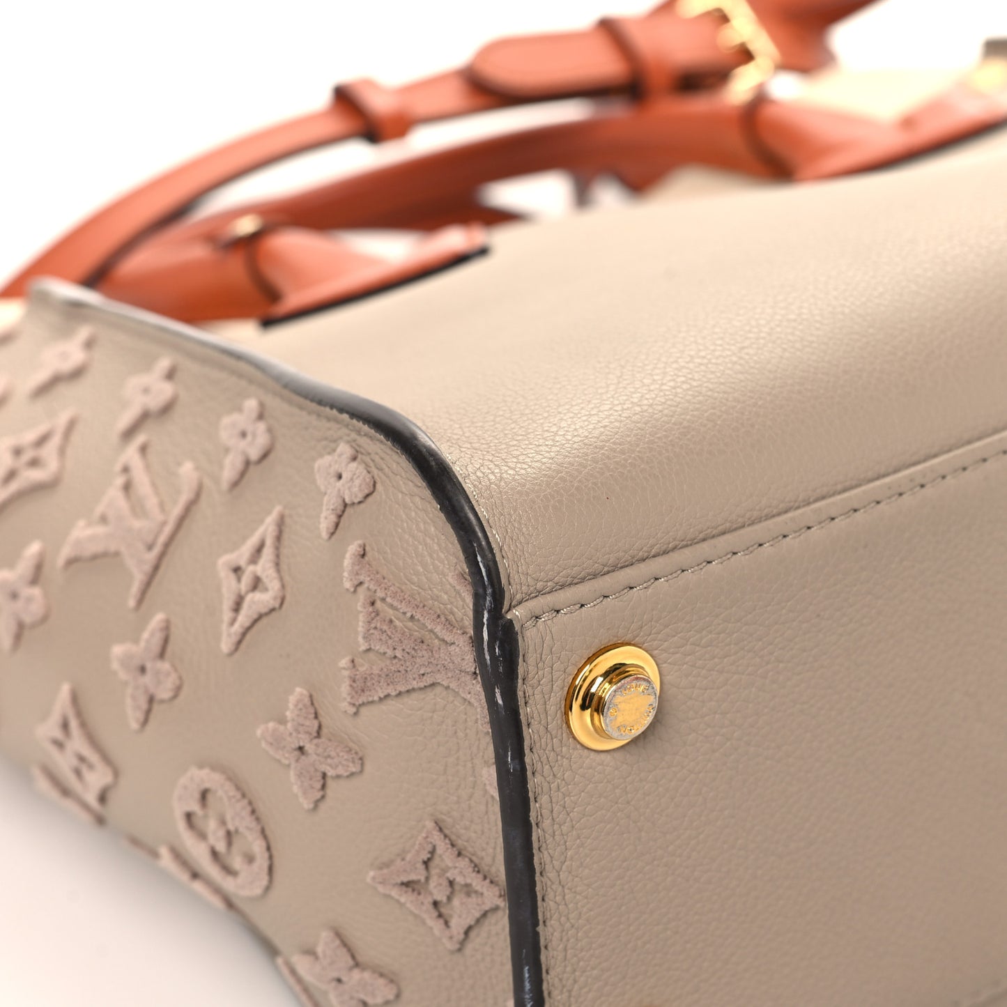 Calfskin Monogram Tufting On My Side Galet