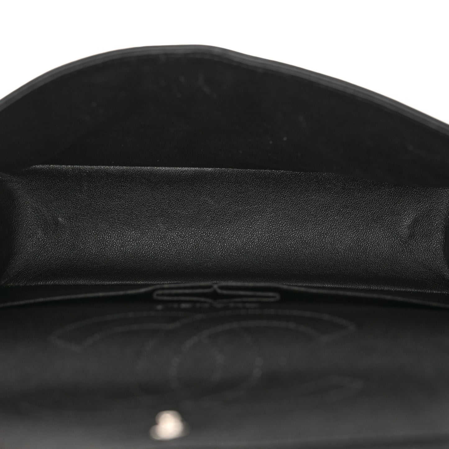 Aged Calfskin Chevron Quilted 2.55 Reissue 225 Flap So Black
