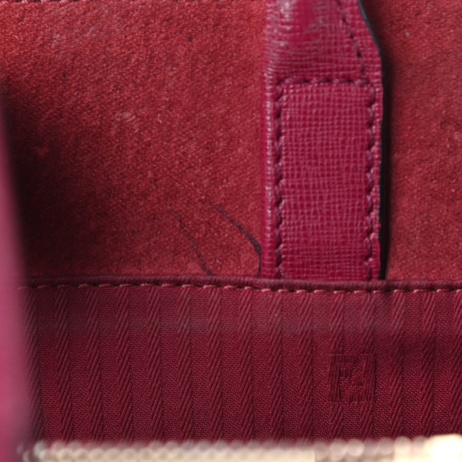 Fendi Vitello Elite Regular 2Jours Tote Rosso Scuro Ciliegia 7 of 11