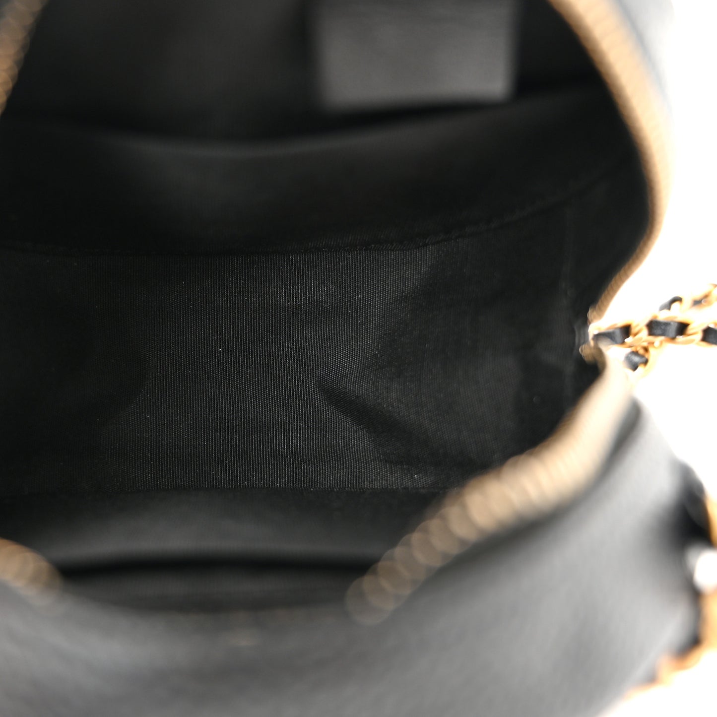 Caviar Quilted Round Filigree Crossbody Black