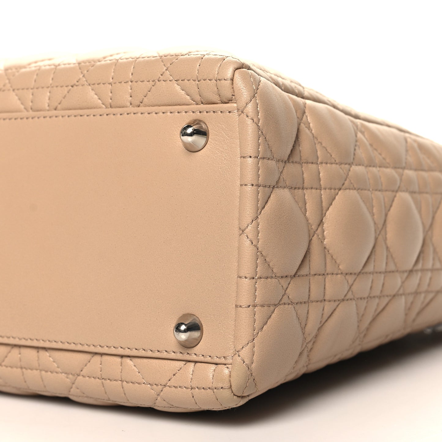 Lambskin Cannage Large Lady Dior Beige