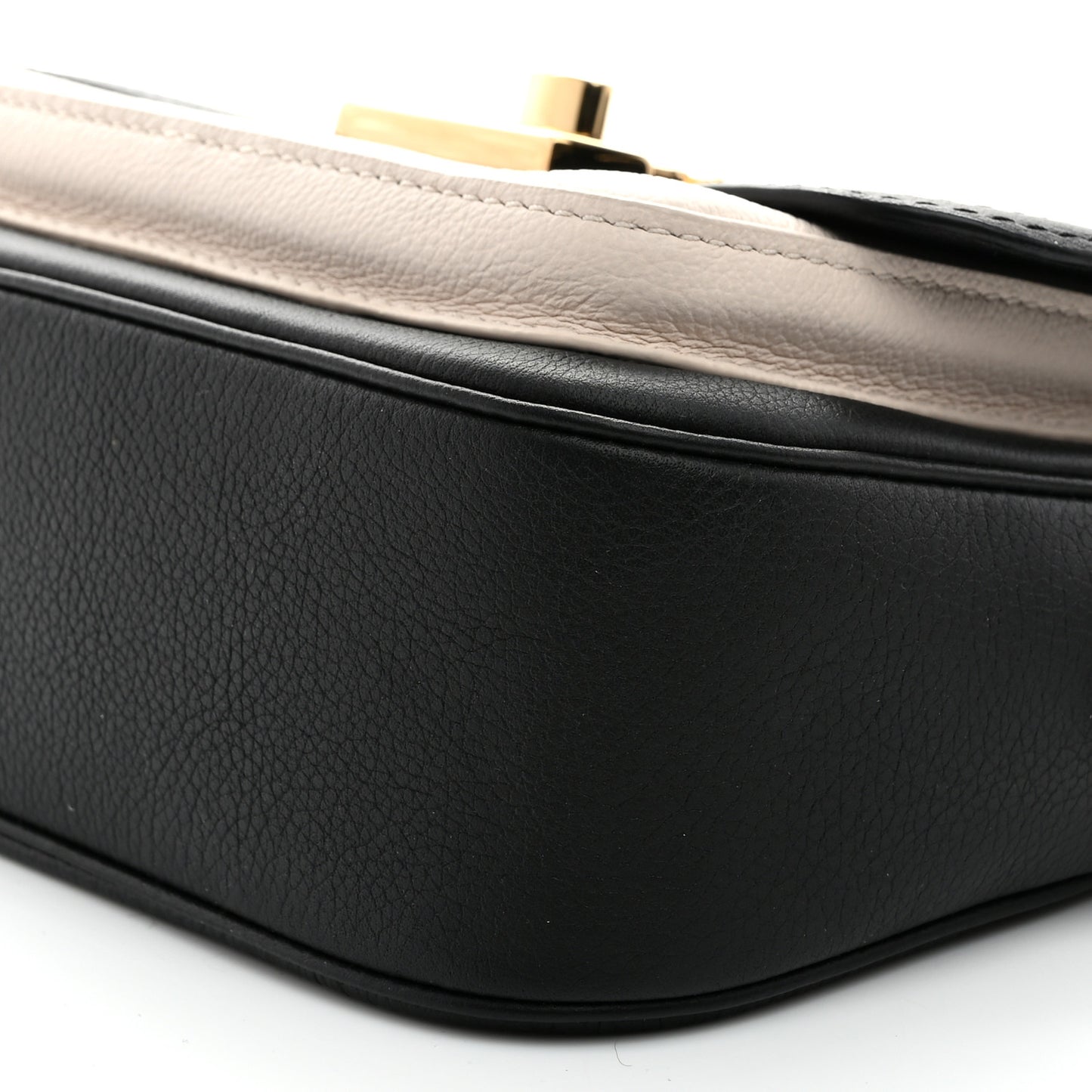 Grained Calfskin Lockme Tender Black