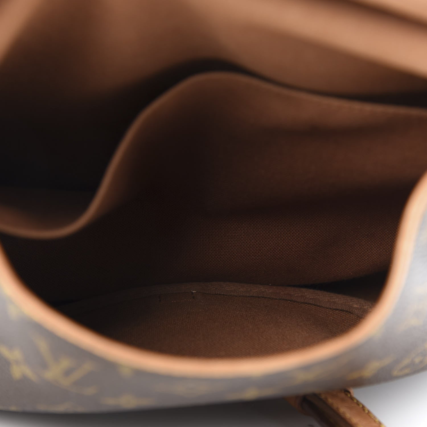 Louis Vuitton Monogram Saumur 30 6 of 16