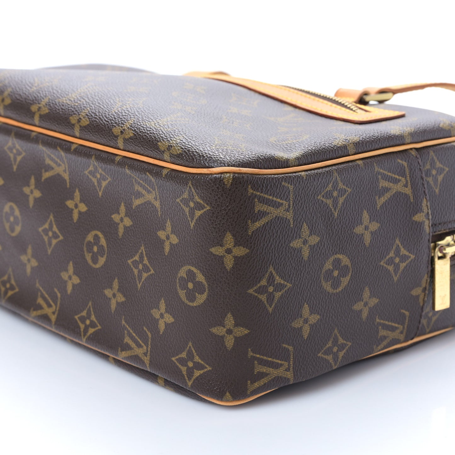 Monogram Cite GM
