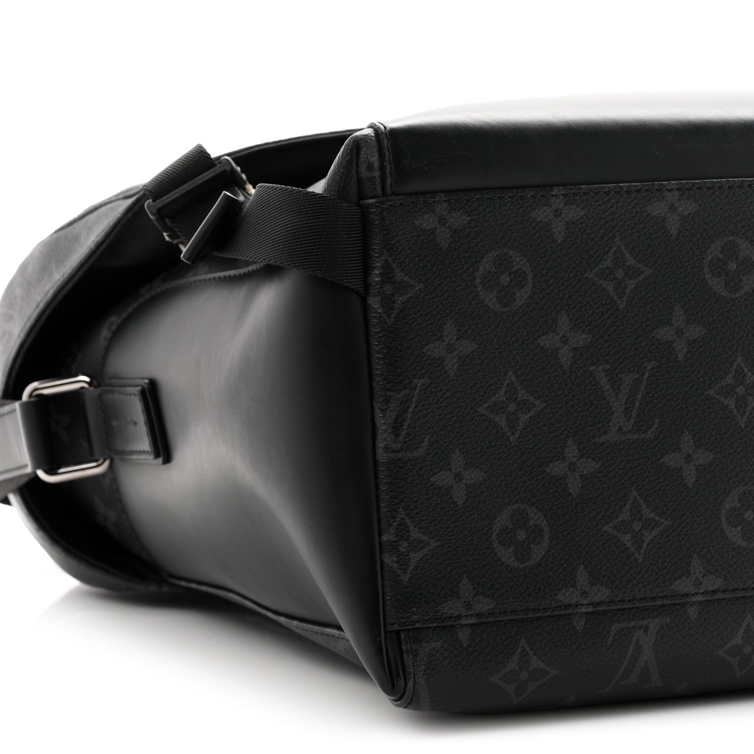 Louis Vuitton Monogram Eclipse Voyager Messenger MM 7 of 8