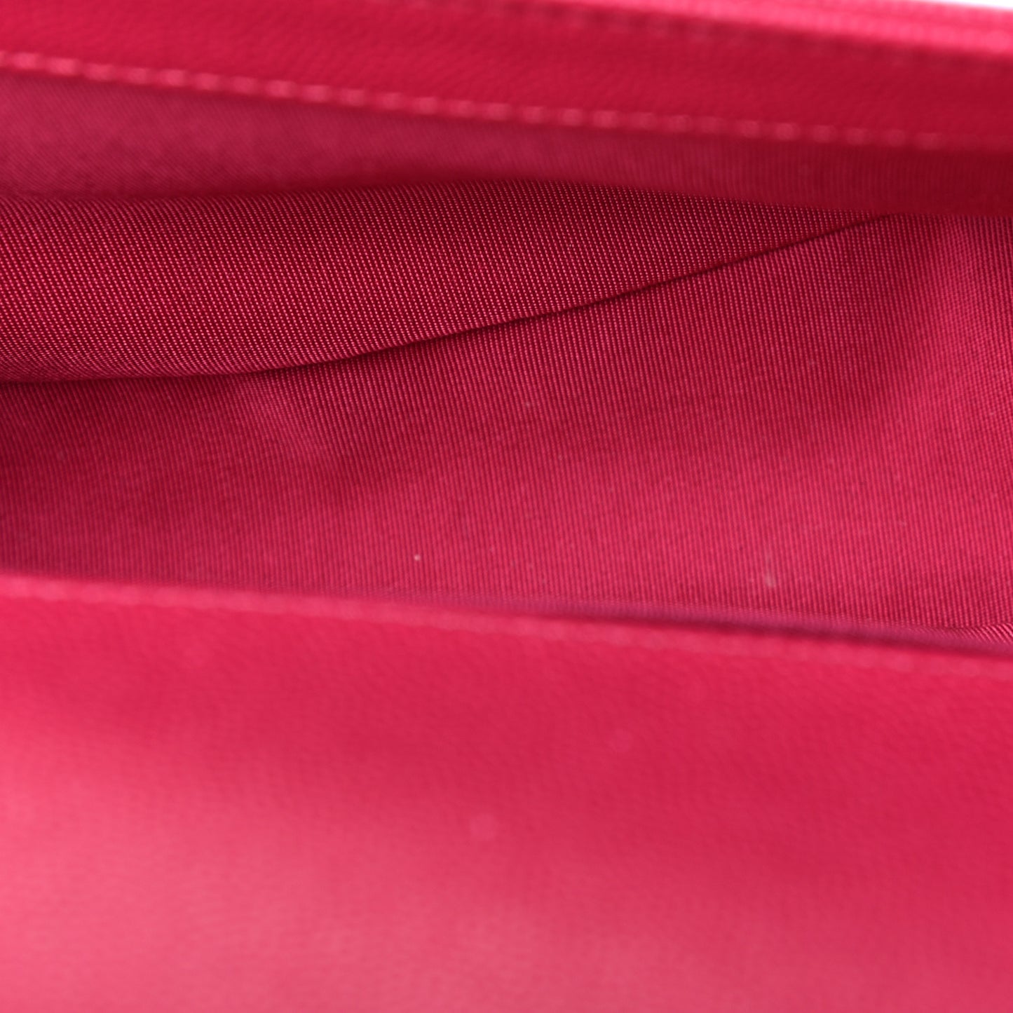 Caviar Quilted Medium Boy Flap Pink