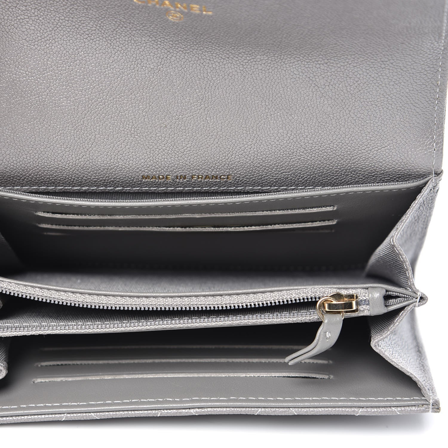 Chanel Caviar Quilted Medium Boy Flap Wallet Grey 5 of 11