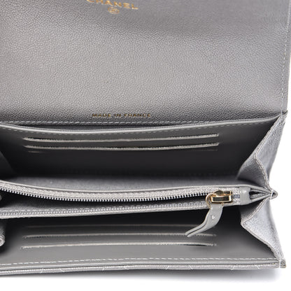 Chanel Caviar Quilted Medium Boy Flap Wallet Grey 5 of 11