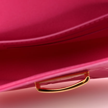Louis Vuitton Vernis Malibu Pochette Neon Pink 5 of 10