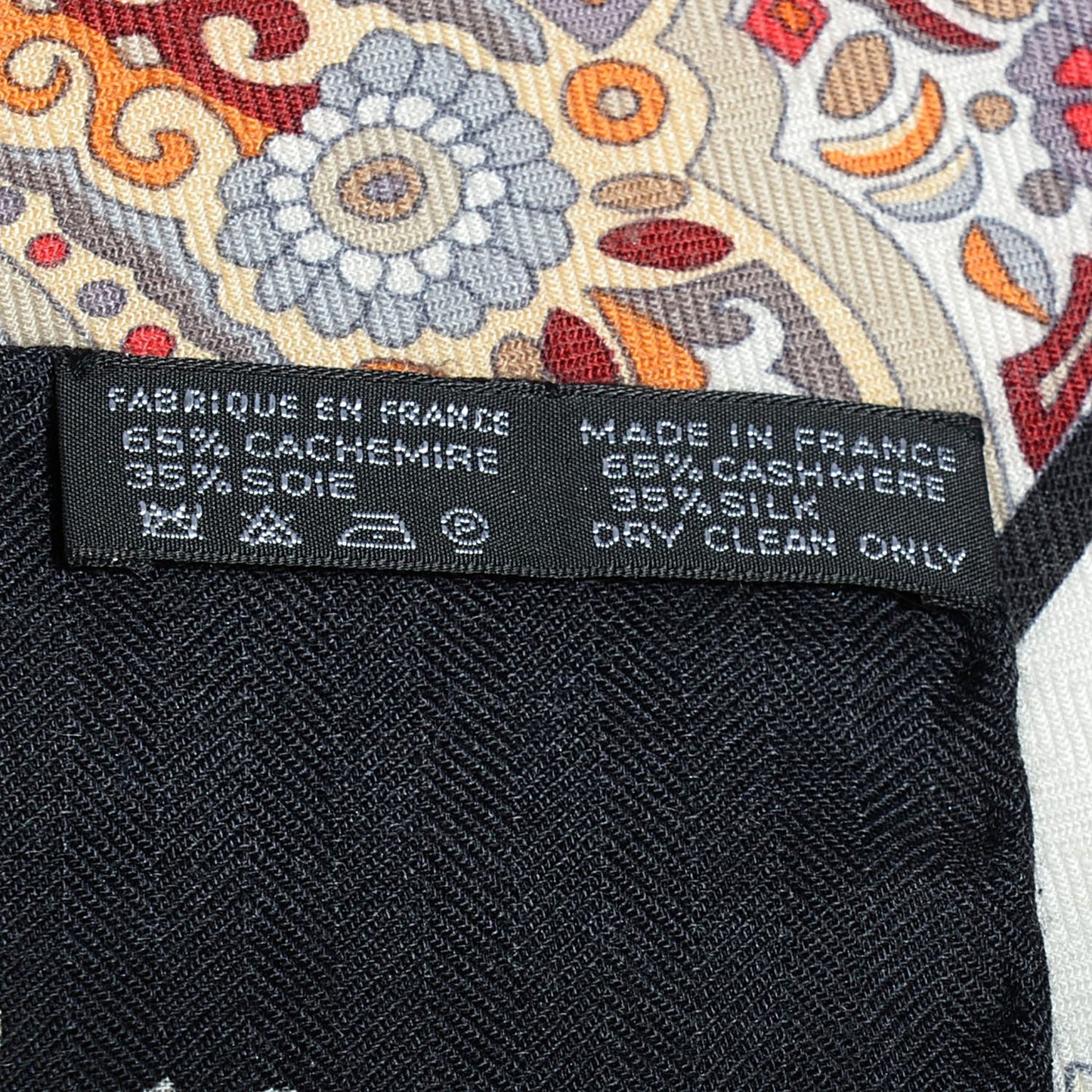 Cashmere Silk Aux Portes Du Palais Shawl 140 Noir Beige Rouge