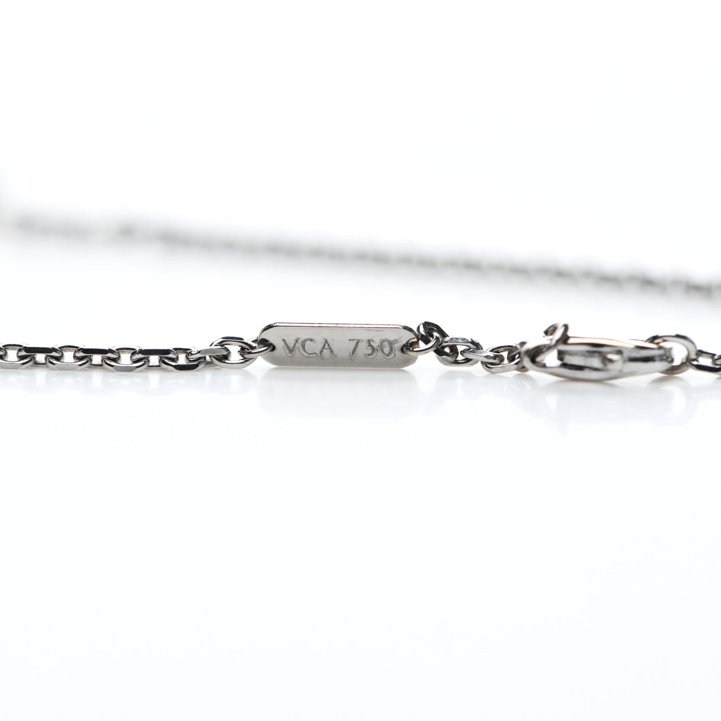 18K White Gold Turquoise Magic Alhambra Necklace
