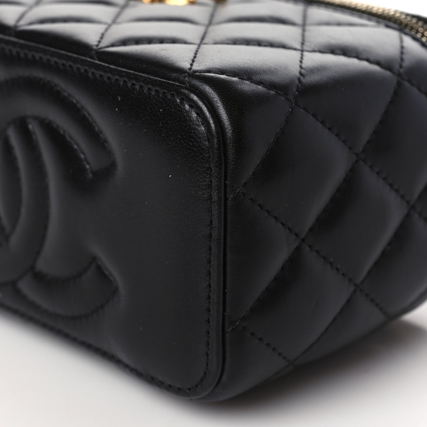 Lambskin Quilted Small Pillow Crush Vanity Case With Chain Black