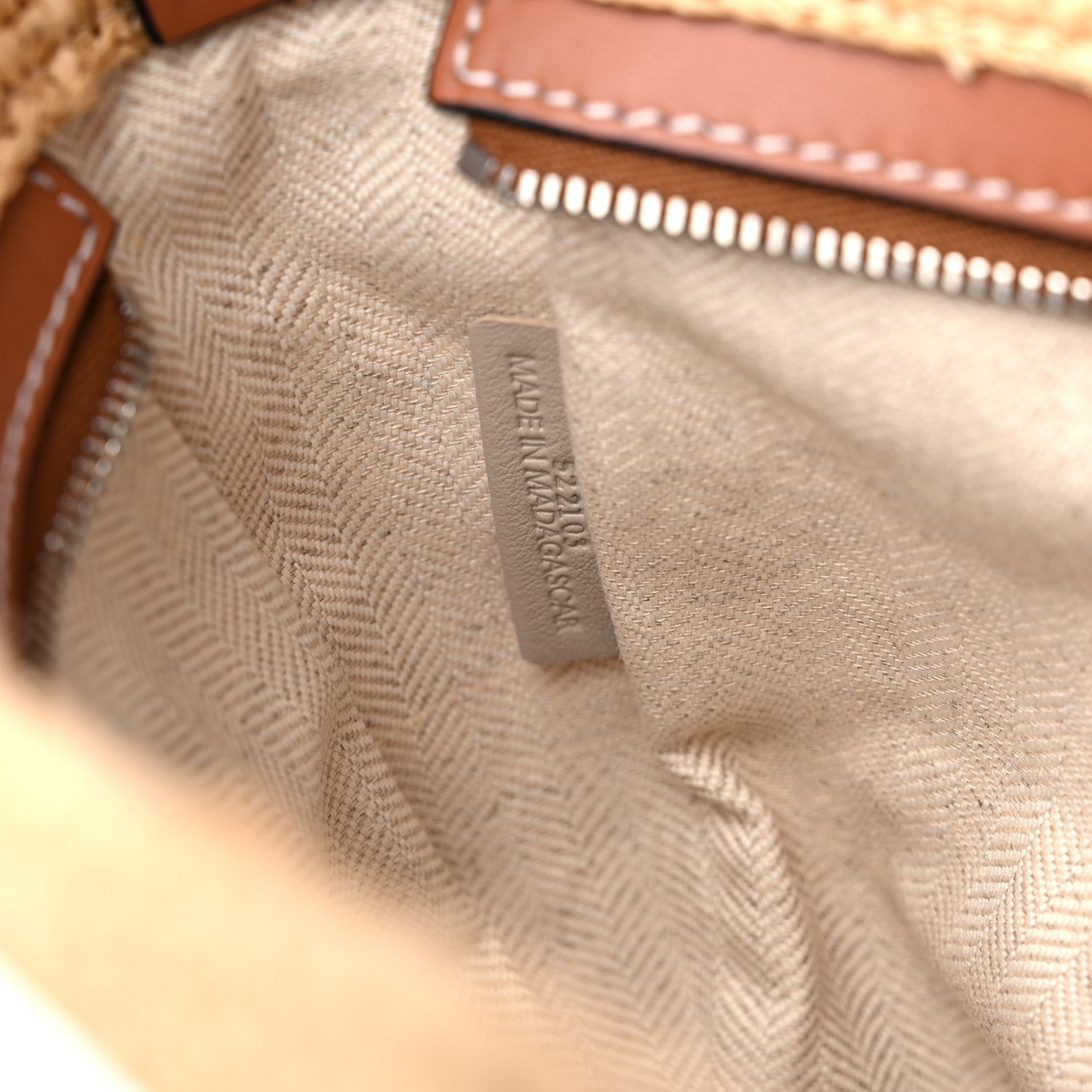 Loewe Calfskin Raffia Paulas Ibiza Pochette Bag Natural Tan 7 of 9