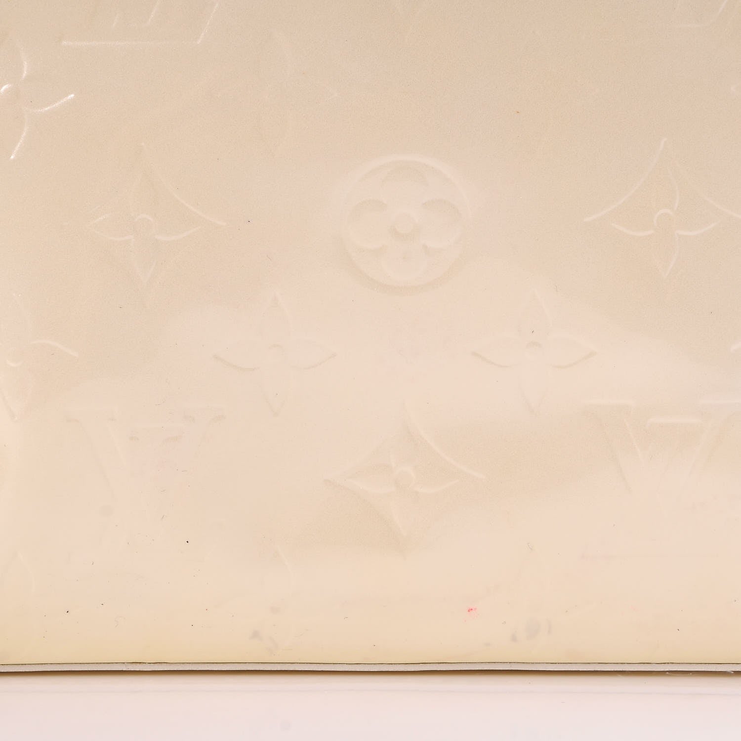 Louis Vuitton Vernis Reade PM Perle 11 of 11