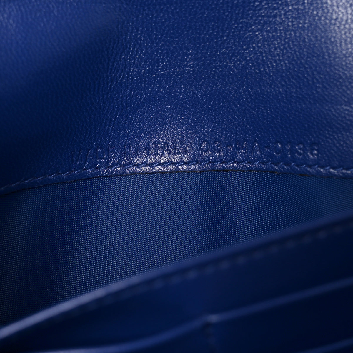 Grained Calfskin Diorama Croisiere Chain Wallet Blue