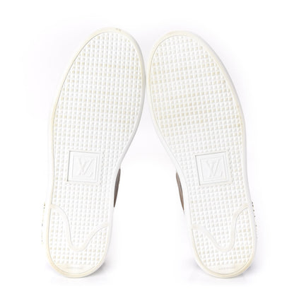 Louis Vuitton Reverse Monogram Frontrow Sneakers 38 5 of 10