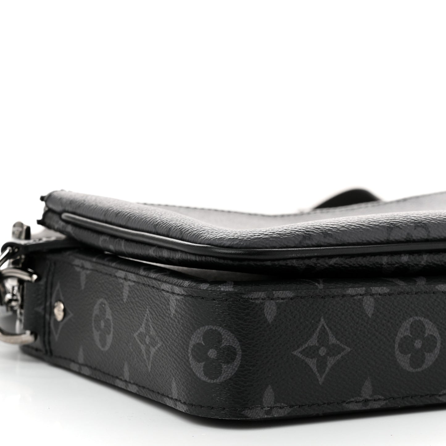 Reverse Monogram Eclipse Trio Messenger
