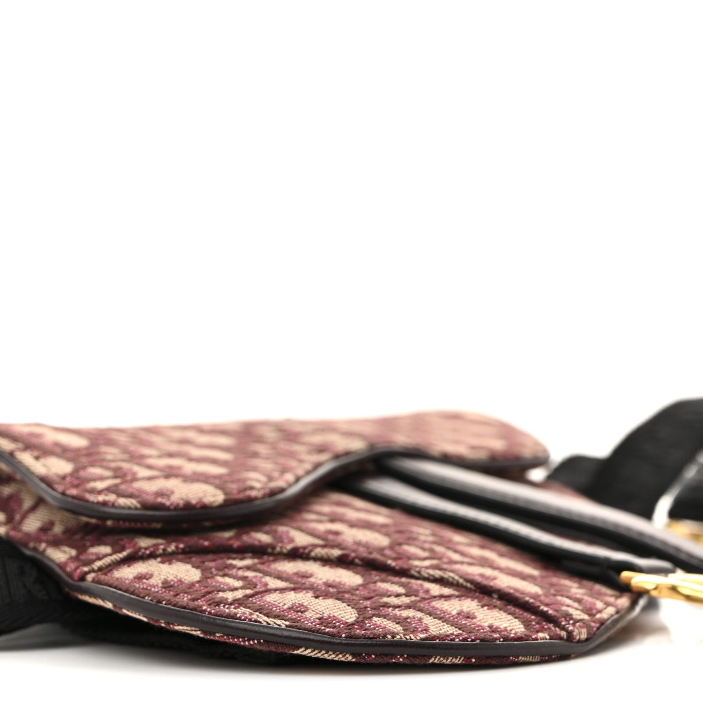 Oblique Saddle Belt Pouch Bordeaux