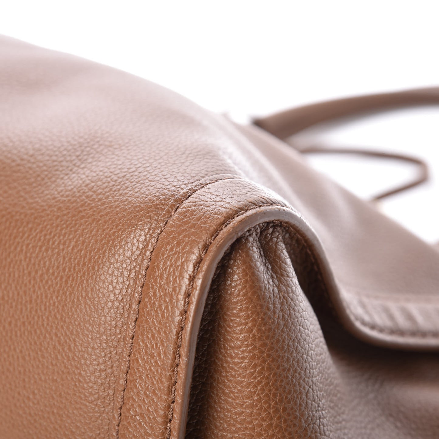 Pebbled Calfskin Large Skull Padlock Zip Around Tote Camel