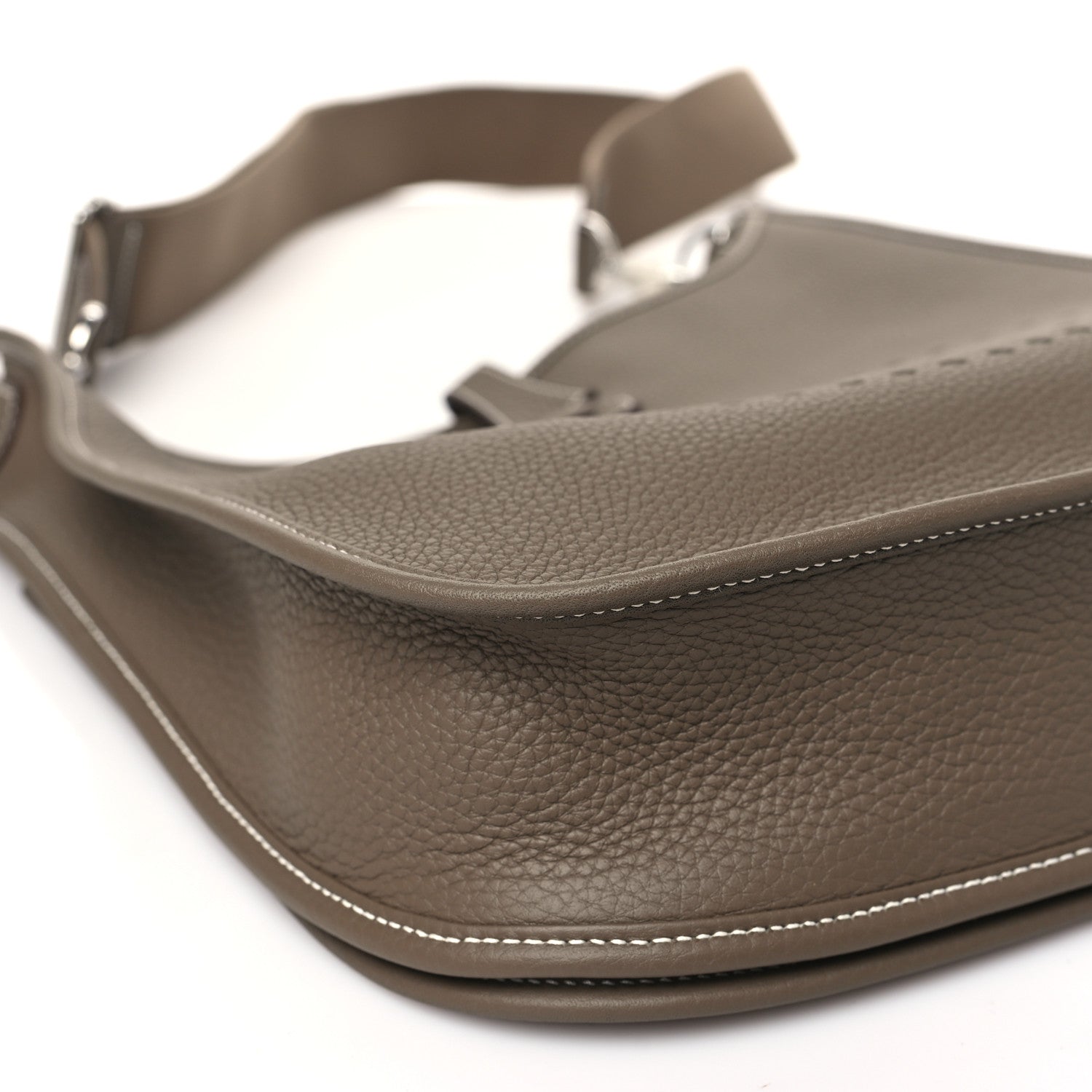Hermes Taurillon Clemence Evelyne III PM Etoupe 9 of 11