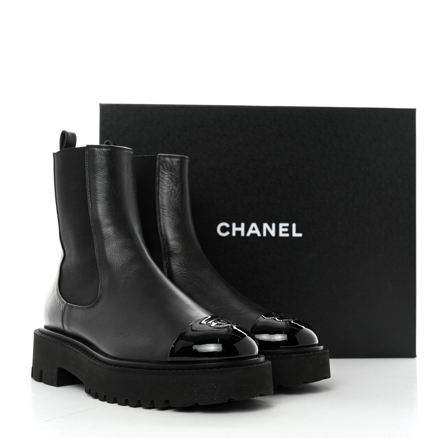 Crumpled Calfskin Patent Cap Toe Short Boots 39 Black