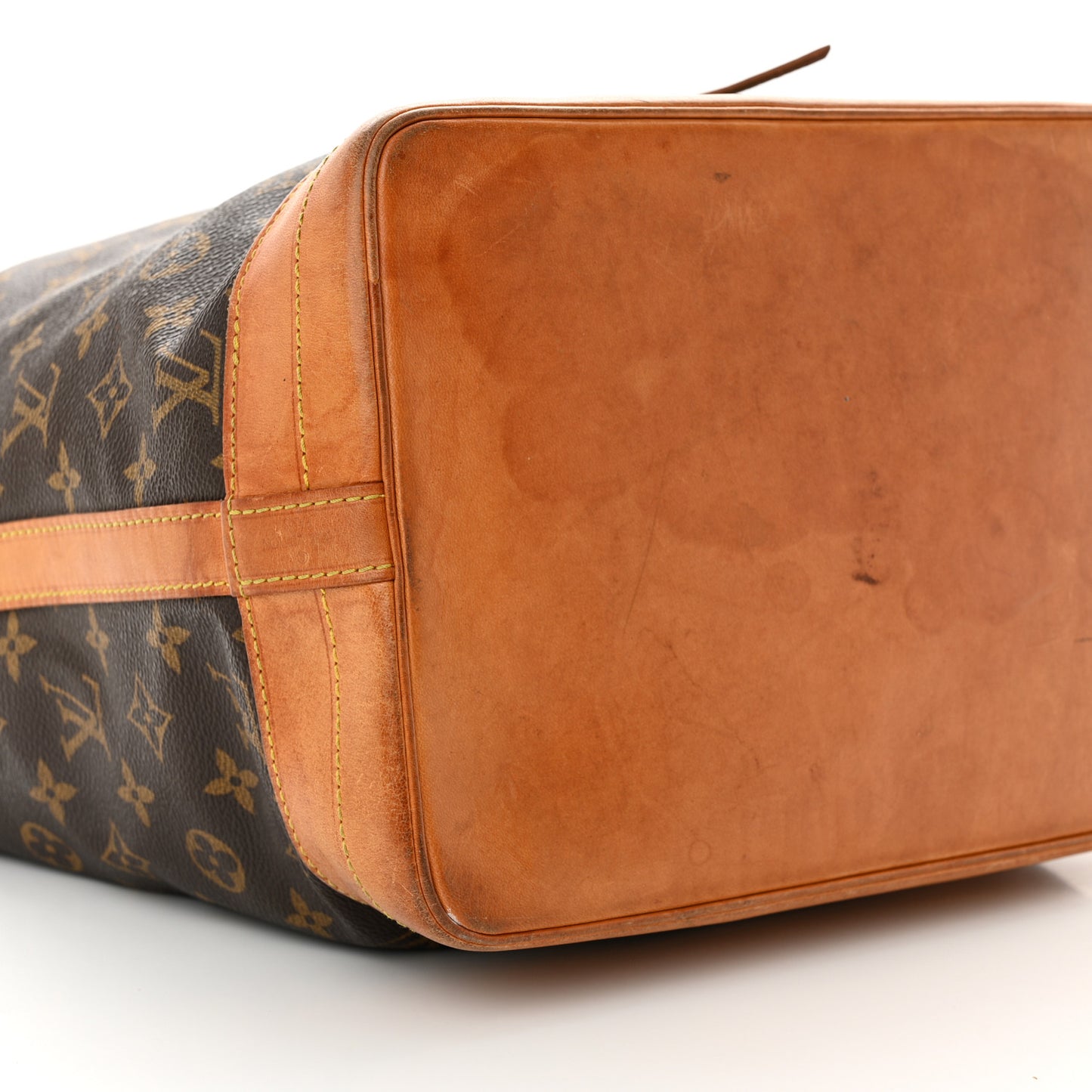 Monogram Noe