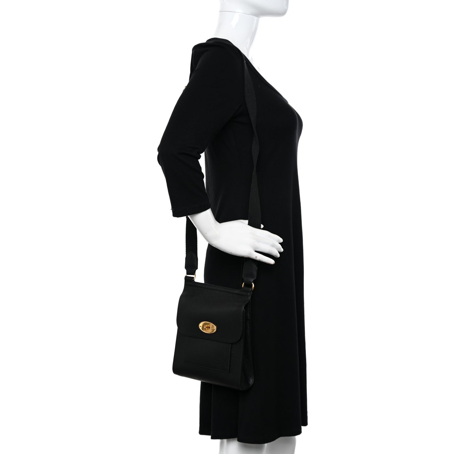 Natural Grain Calfskin Antony Messenger Crossbody Black