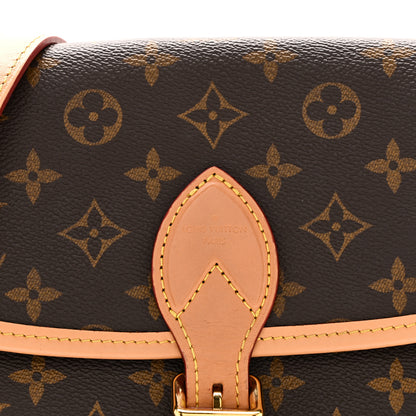 Louis Vuitton Monogram Diane 6 of 9