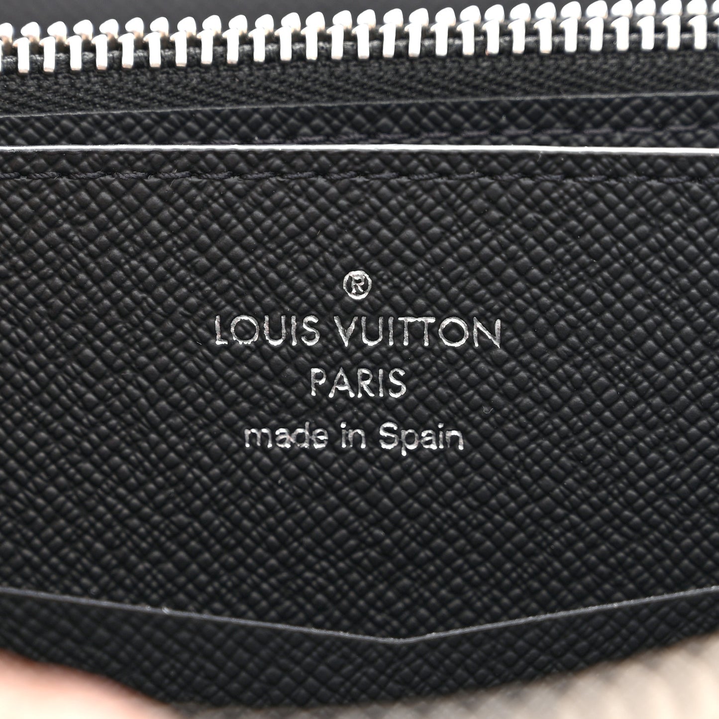 LOUIS VUITTON Damier Graphite Zippy XL Wallet